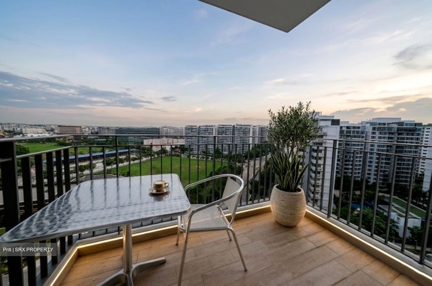 CityLife @ Tampines (D18), Condominium #595707611
